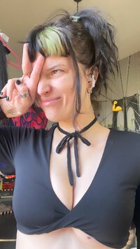 dani_thorne_20240306_STORIES_3317974074193171648_9_3318678899222540109.jpg