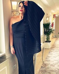 rinascimento_curvy_1707578070_3299726474476599925_3055151642.jpg