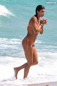 Elisabetta-Canalis-Nude-Sexy-18-The-Fappening-Blog.jpg