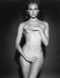 852604552_Diane_Kruger_14_123_243lo.jpg