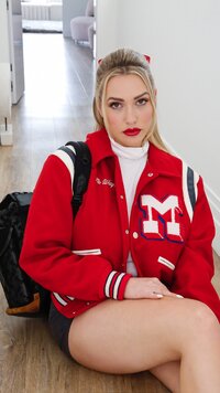 miamalkova_1723311436880.jpg