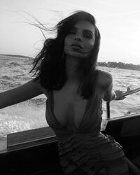emrata_1725217024_3447692748948068597_1999824.jpg