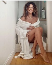 7809184.jpg