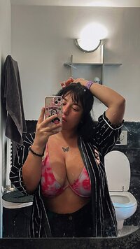 LoveThreads.Net_448260250_1713992486073556_4831005703992269443_n.jpg