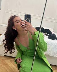 vaneessabellini_1715187527_3363559229682430012_3162195962.jpg