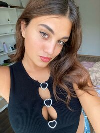 LoveThreads.Net_411315453_748045777365195_5515079132731803201_n.jpg