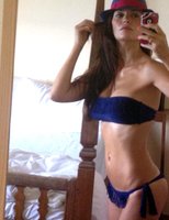 Laura-Torrisi-Bikini-Sexy01.jpg