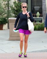 Reese+Witherspoon+Reese+Witherspoon+Hits+Gym+2Lp_QGwG8_bx.jpg