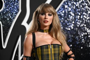 taylor-swift-vmas-2024-billboard-1548.jpg