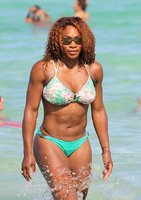 Serena-Williams-in-Bikini-Miami-Beach-5.jpg