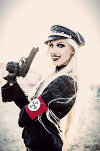 silken_floss__the_spirit__cosplay_by_misshatred_by_jessicamisshatred-d92hvg1.jpg