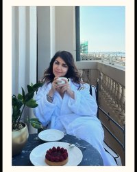 cristinadavenaofficial_1744042852_3605615233753760691_208597091.jpg