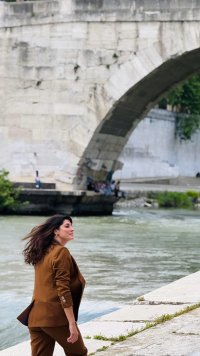 elisaisoardi_1745846043_41974879.jpg