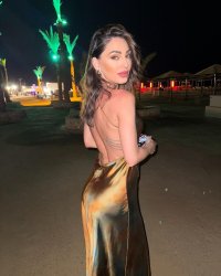 annatatangeloofficial-20250510_210042-2345552954.jpg
