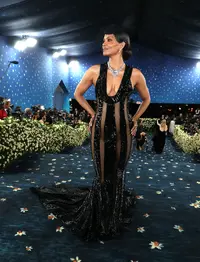 HALLE BERRY2.webp