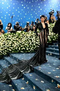 HALLE BERRY3.webp