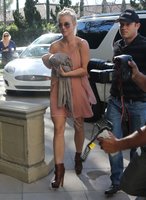 Britney-Spears-Out-and-about-15.jpg