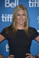 Jennifer_Aniston_-_Life_of_Crime_press_conference_4.jpg