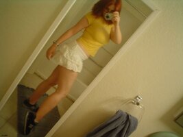 Selfshot_mirror01100.jpg