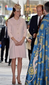 kate-middleton-seen-out-in-london_10.jpg