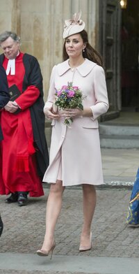 kate-middleton-seen-out-in-london_13.jpg