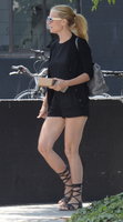 gwyneth-paltrow-out-in-venice-may-17-11-pics-2.jpg