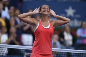 roberta-vinci-2015-us-open-day-twelve-semifinals-vs-serena-williams-bjk-national-tennis-center-i.jpg