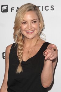 kate-hudson-fabletics-charity-cvent-in-los-angeles-october-2015_22.jpg