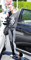zendaya-coleman-out-and-about-in-los-angeles-06-22-2015_7.jpg