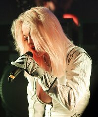 387283613_rita_ora_nip_slip_performing_at_the_red_bull_culture_clash_concert_in_london_01_123_51.jpg
