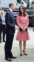 Kate-Middleton--Visit-the-mentoring-programme-of-the-XLP-project--06.jpg