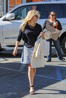 reese-witherspoon-out-in-la-8316-3.jpg