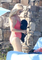 reese-witherspoon-red-swimsuit-on-vacation-in-cabo-san-lucas-030116-7.jpg
