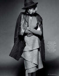 L_'Officiel Paris April 2012 - Cora Keegan 10.jpg