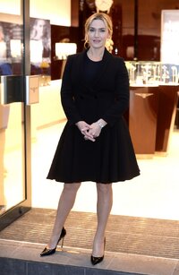 1118full-kate-winslet (10).jpg