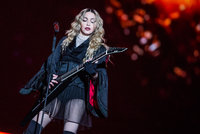 Madonna_Paris120915_06.jpg
