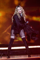 Madonna_Paris120915_08.jpg