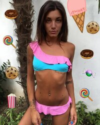 Caroline (44).jpg