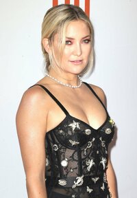 Kate-Hudson--Deepwater-Horizon-Premiere-at-2016-TIFF--03.jpg