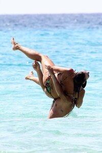 Flavia-Pennetta-in-Bikini-2016--13.jpg