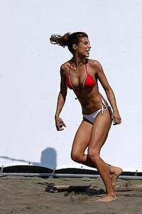 elisabetta-canalis-mare.jpg