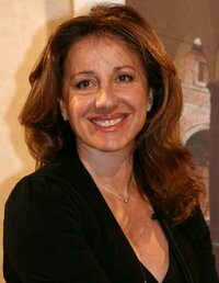 Carla_Signoris_cropped.jpg