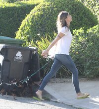 elisabetta-canalis-walk-in-beverly-hills-4-7-2017-7.jpg