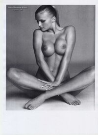 42451_EvaHenger_122_678lo.jpg