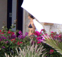 60335542_jennifer-aniston_29122017p_17.jpg
