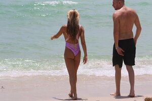 71590436_panda-for-hqcelebcorner-net-2.jpg