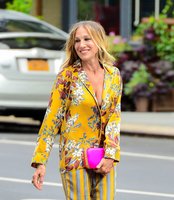 sarah-jessica-parker-photoshoot-for-intimissimi-in-nyc-08-22-2018-0.jpg