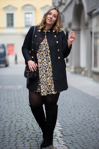 Curvy-7.jpg