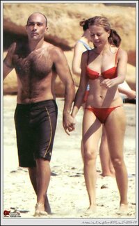 antonella elia in bikini rosso 04.jpg