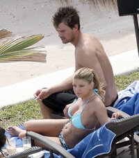 fergie im bikini 08.jpg